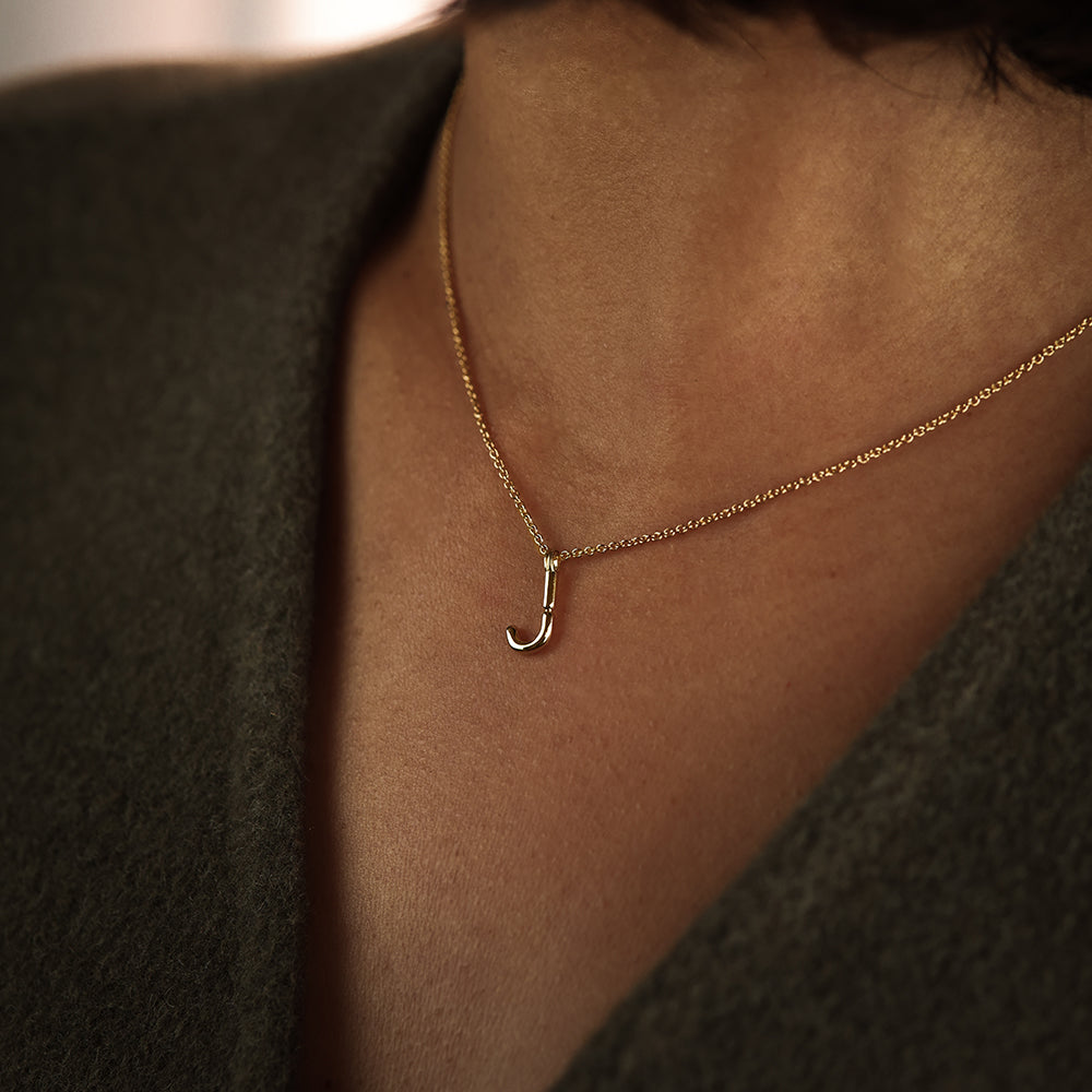 Collar BOLD - Letra J - Deloison Paris