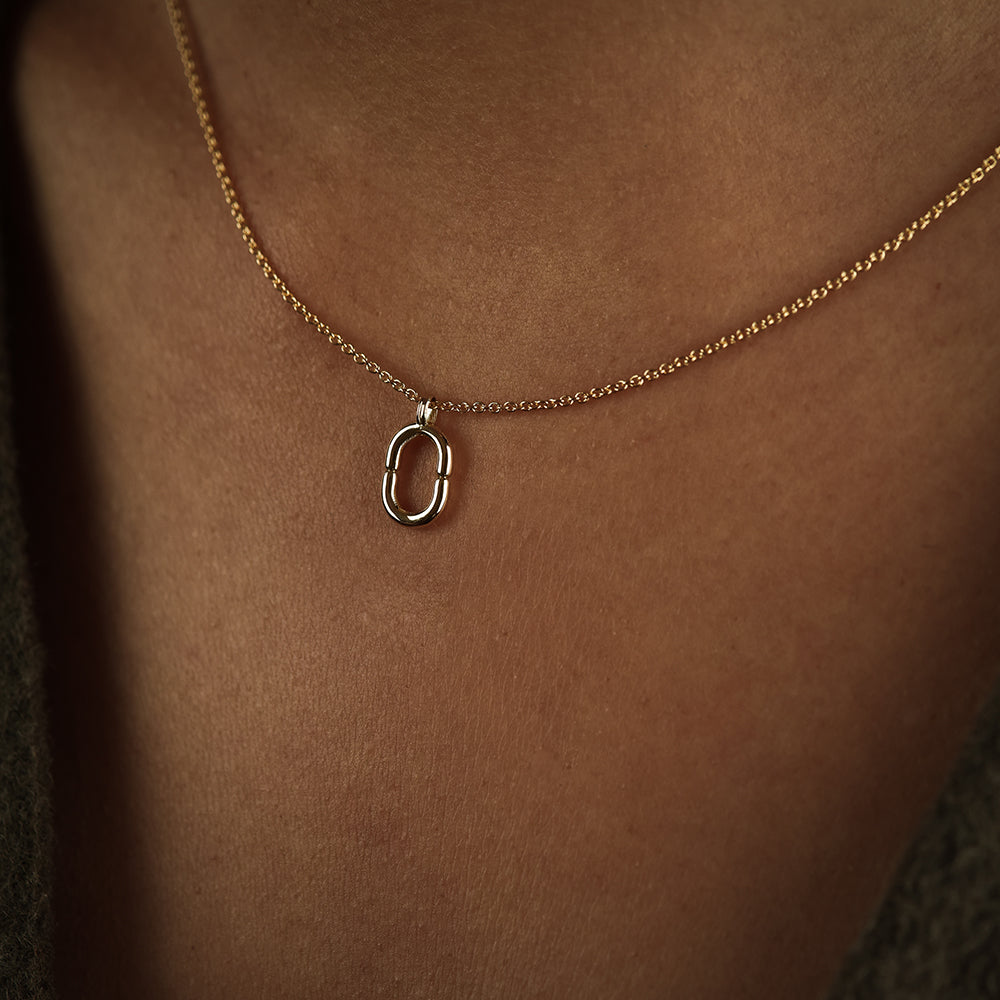 Collar BOLD - Letra O - Deloison Paris