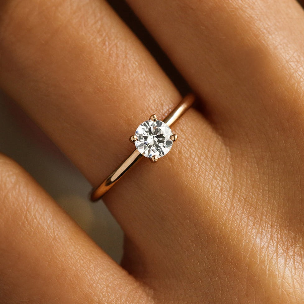 Bague de fiançailles solitaire diamant - Deloison Paris