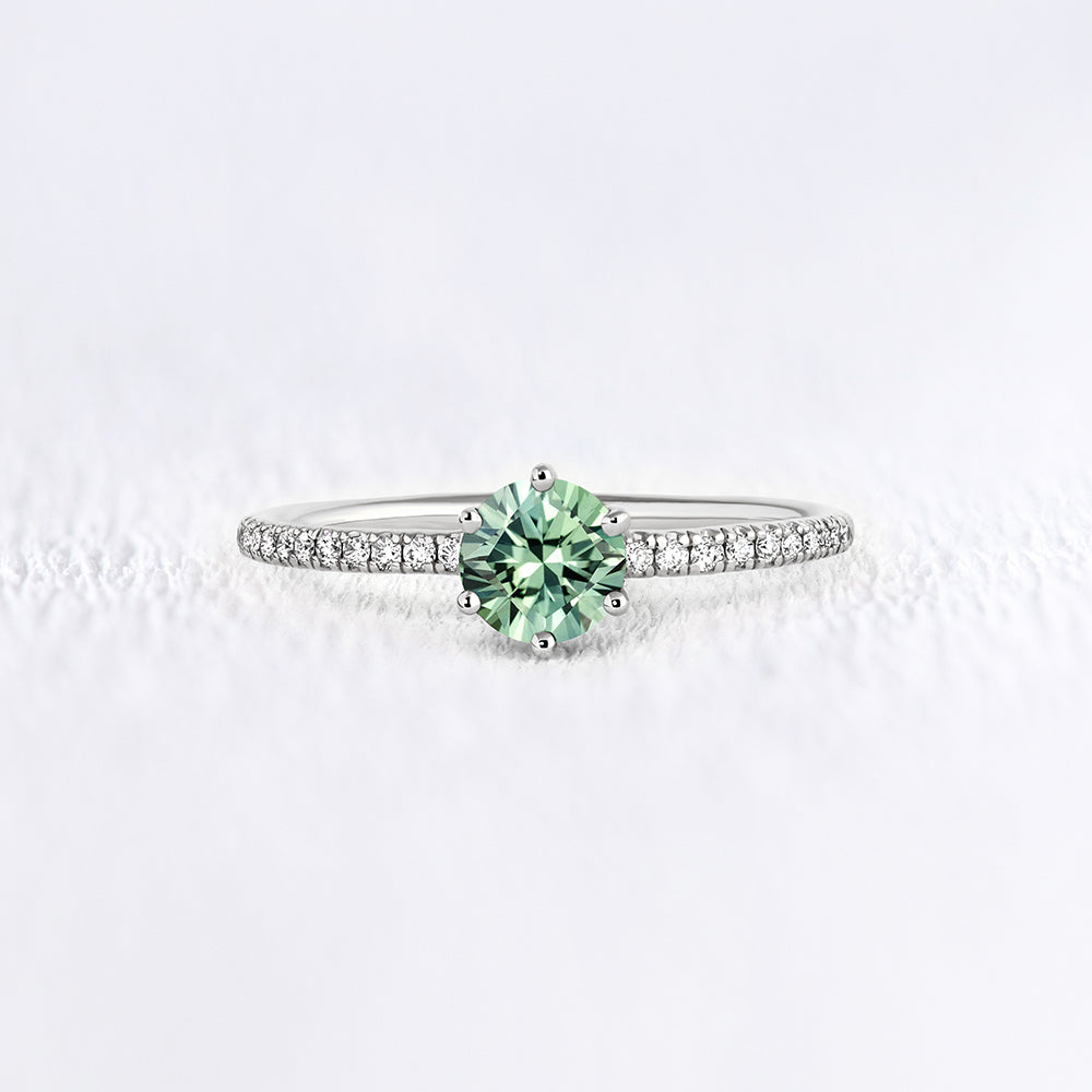 Bague saphir vert et diamants en or 18 carats | Deloison Paris
