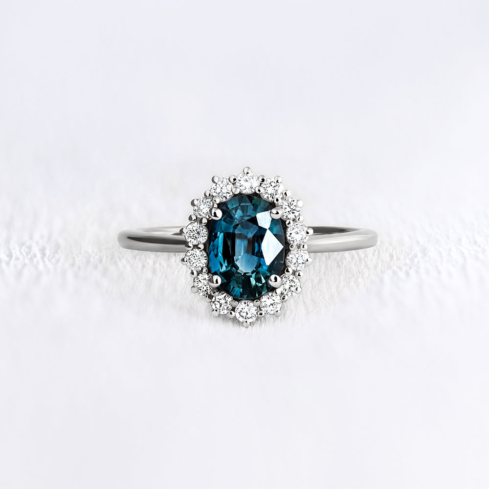 Bague marguerite saphir vert bleu et diamants - Deloison Paris