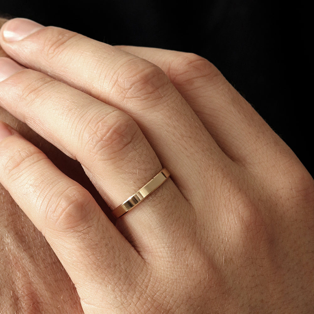 Alliance homme ruban 3mm en or 18 carats | Deloison Paris