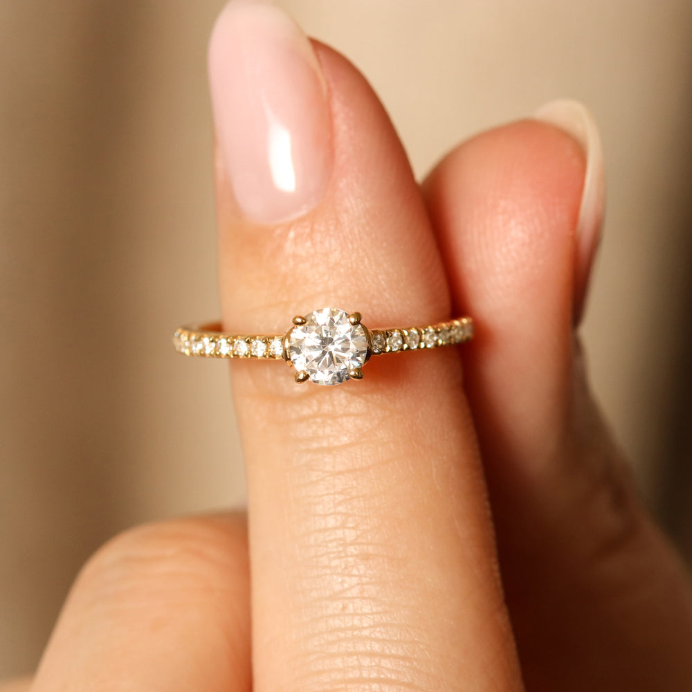 Bague de fiançailles en or 18 carats et diamants | Deloison Paris