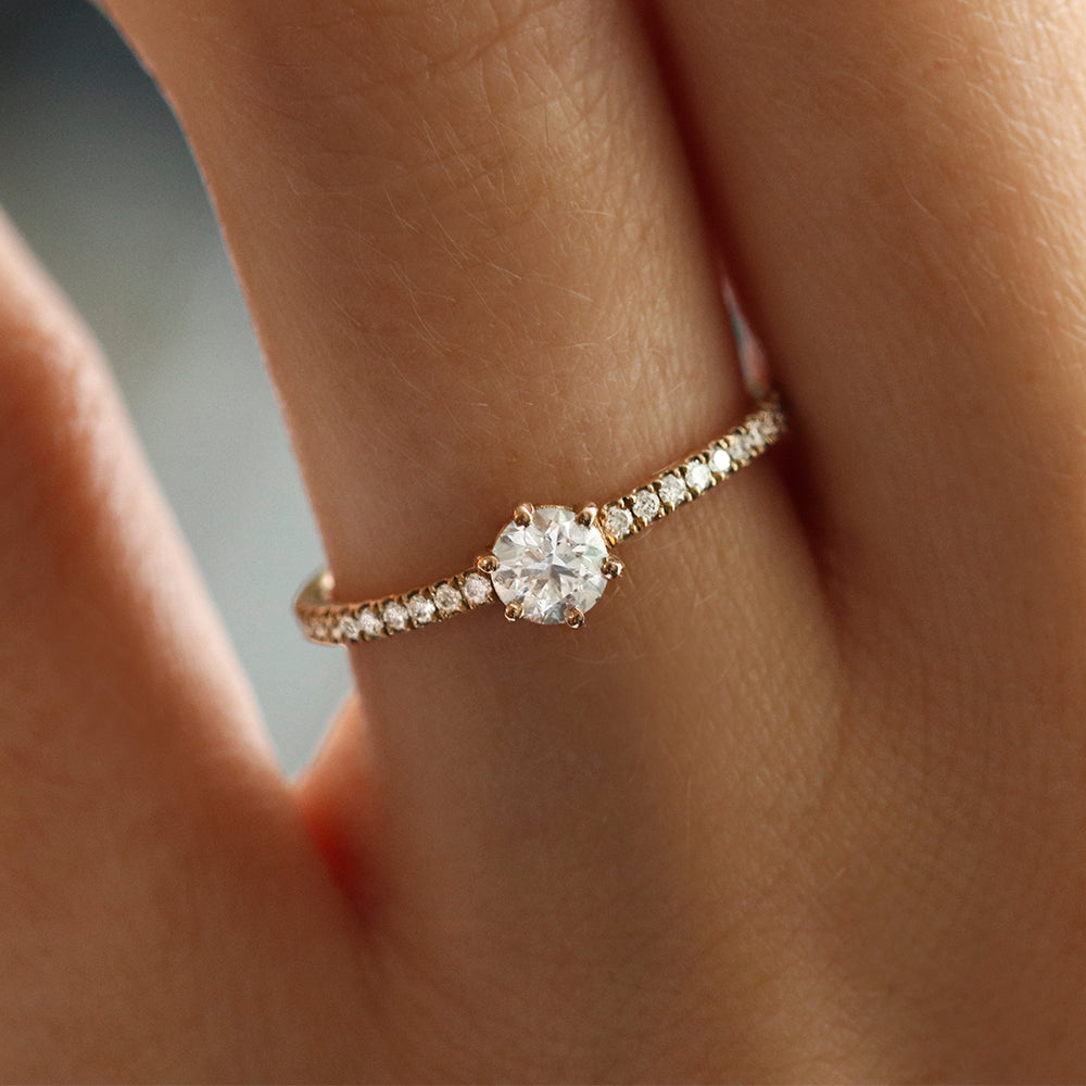 Bague de fiançailles solitaire pavé or et diamants | Deloison Paris