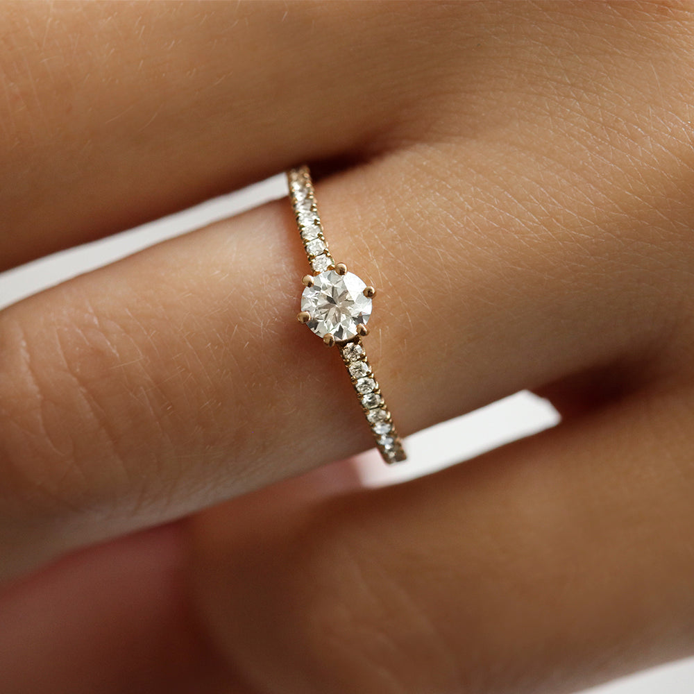 Bague de fiançailles solitaire pavé or et diamants | Deloison Paris