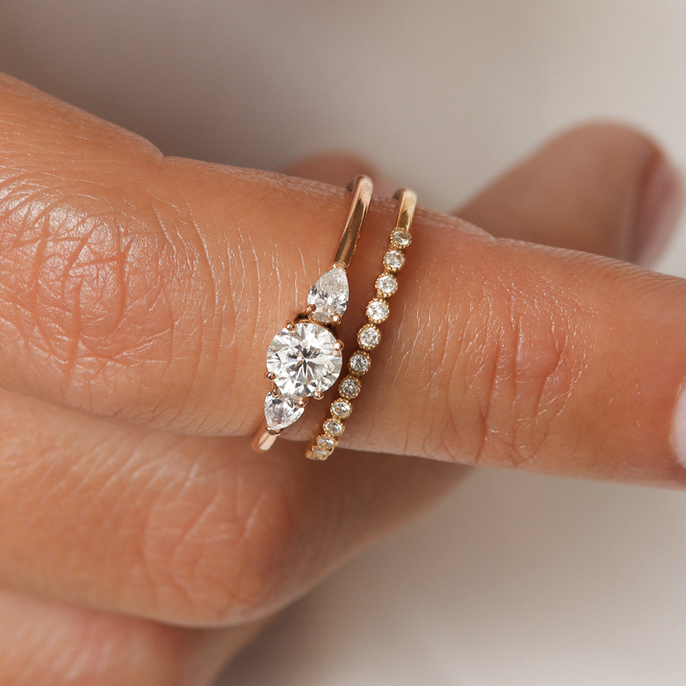 Bague de fiançailles trilogie en or et diamants poires | Deloison Paris