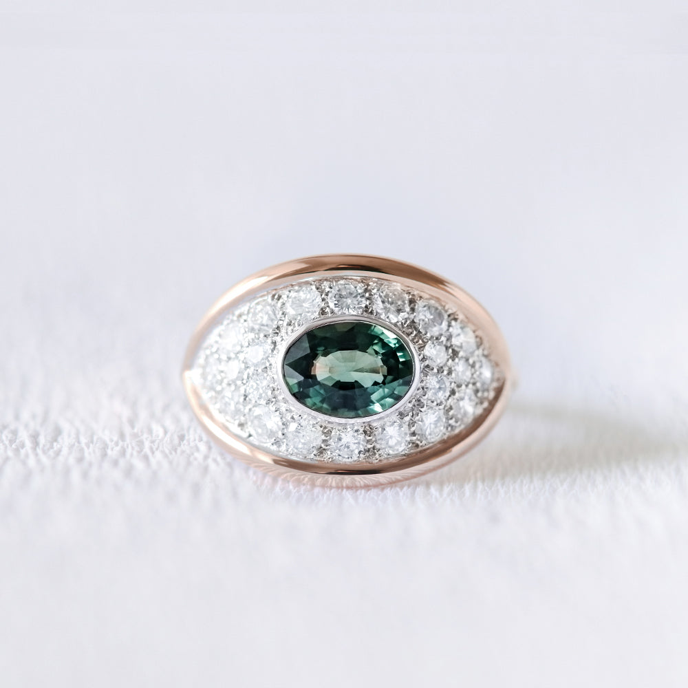 Rose Gold Engagement Ring with Green Sapphire and Diamonds | Deloison Paris