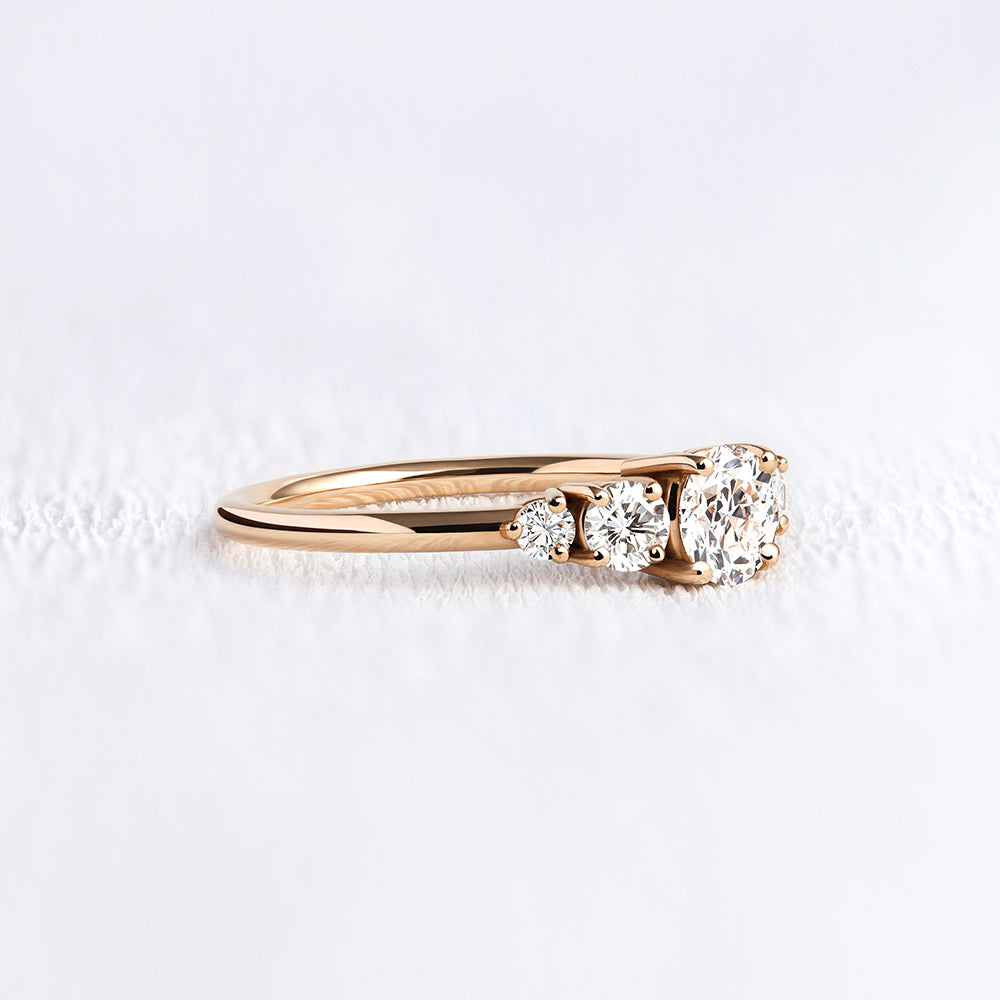 Bague de fiançailles en or 18 carats et diamants | Deloison Paris