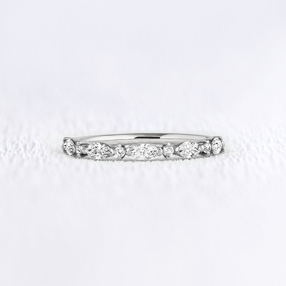 Alliance or 18 carats et diamants marquises - Deloison Paris