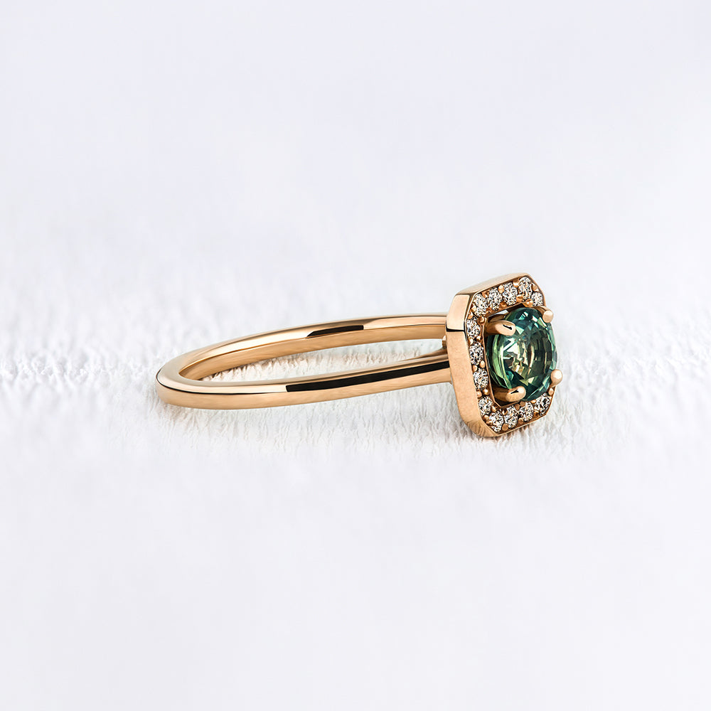 Bague de fiançailles vintage saphir vert et diamant - Deloison Paris