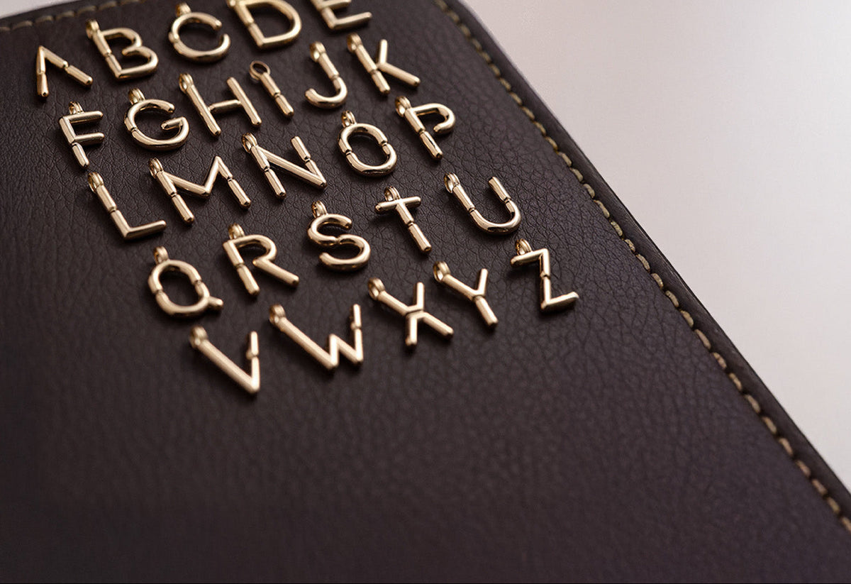 Lettres abécédaire en or 18k 