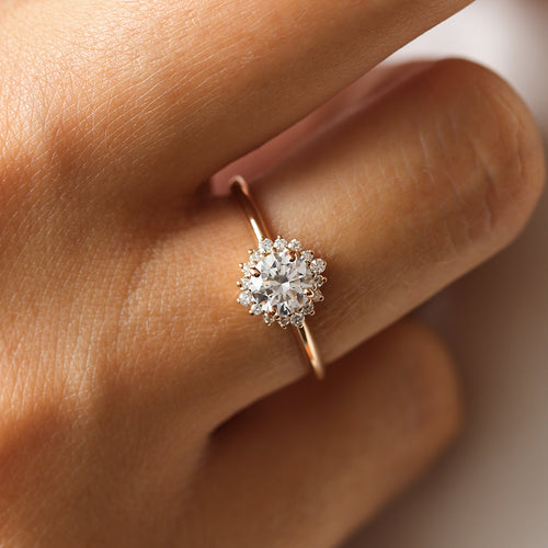 Bague de fiançailles marguerite en or et diamants | Deloison Paris