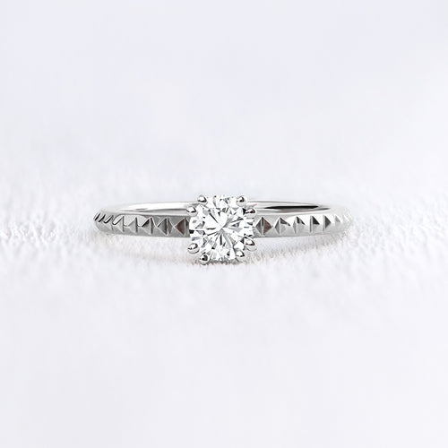 Bague solitaire original - Deloison Paris