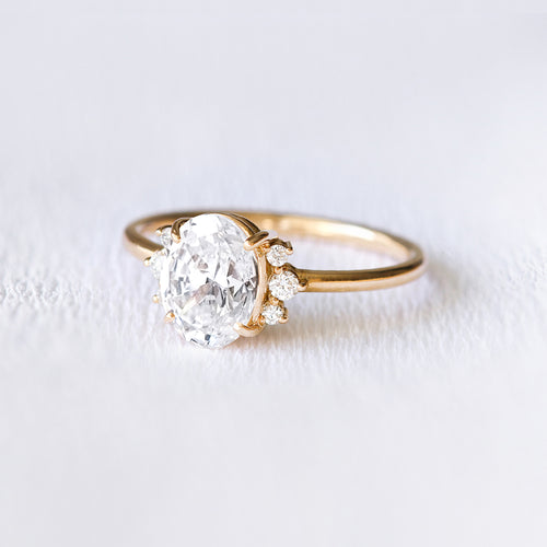 Bague de fiançailles vintage en or jaune et diamants | Deloison Paris