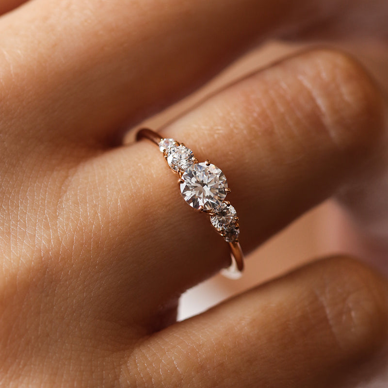 Bague de fiançailles en or 18 carats et diamants | Deloison Paris
