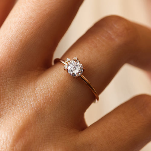 Bague de fiançailles en or et bouquet de diamants | Deloison Paris