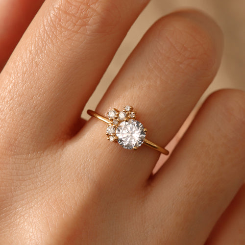 Bague de fiançailles en or et bouquet de diamants | Deloison Paris