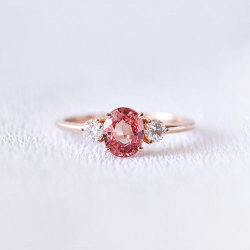 bague de fiançailles en or et saphir padparadscha | Deloison paris