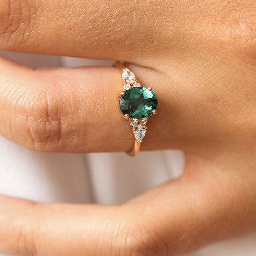 Bague de fiançailles en 18 carats et saphir vert | Deloison Paris