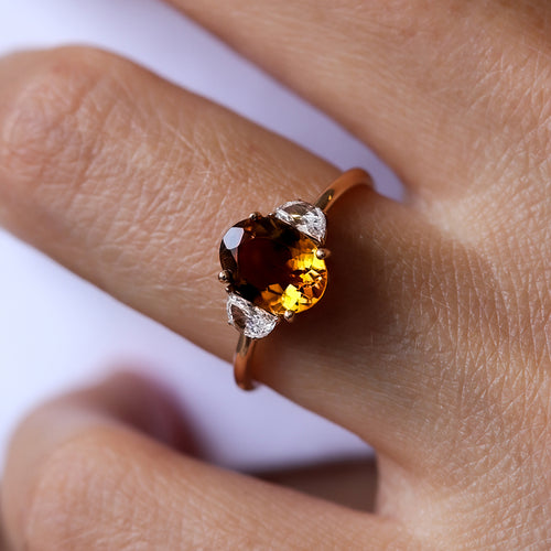 Bague de fiançailles tourmaline caramel et diamants | Deloison Paris