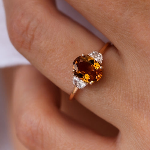 Bague de fiançailles tourmaline caramel et diamants | Deloison Paris