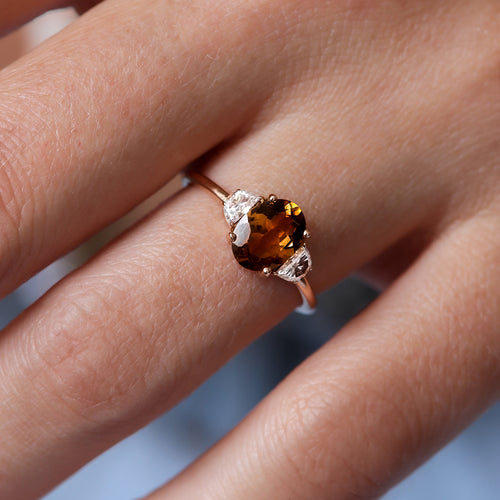 Bague de fiançailles tourmaline caramel et diamants | Deloison Paris