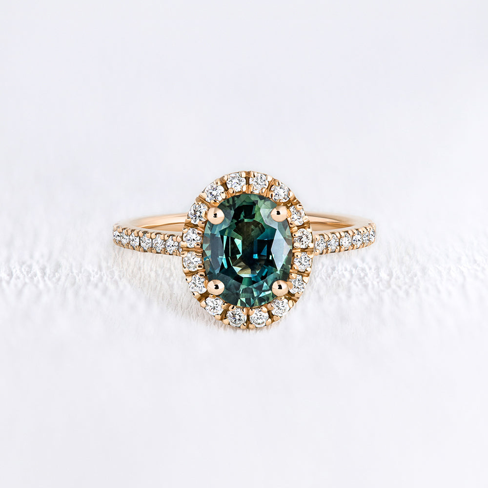 Bague entourage diamants et saphir vert - Deloison Paris