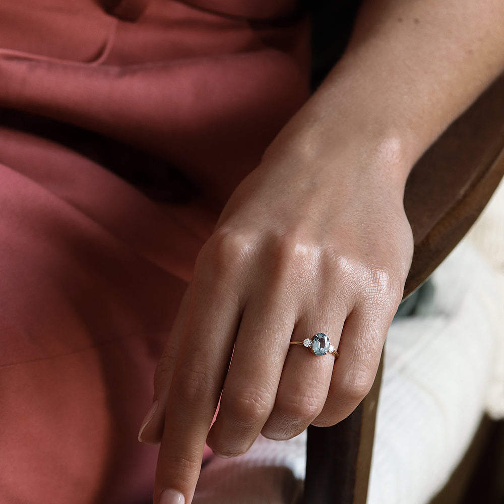 Bague spinelle grise et diamants - Deloison Paris 